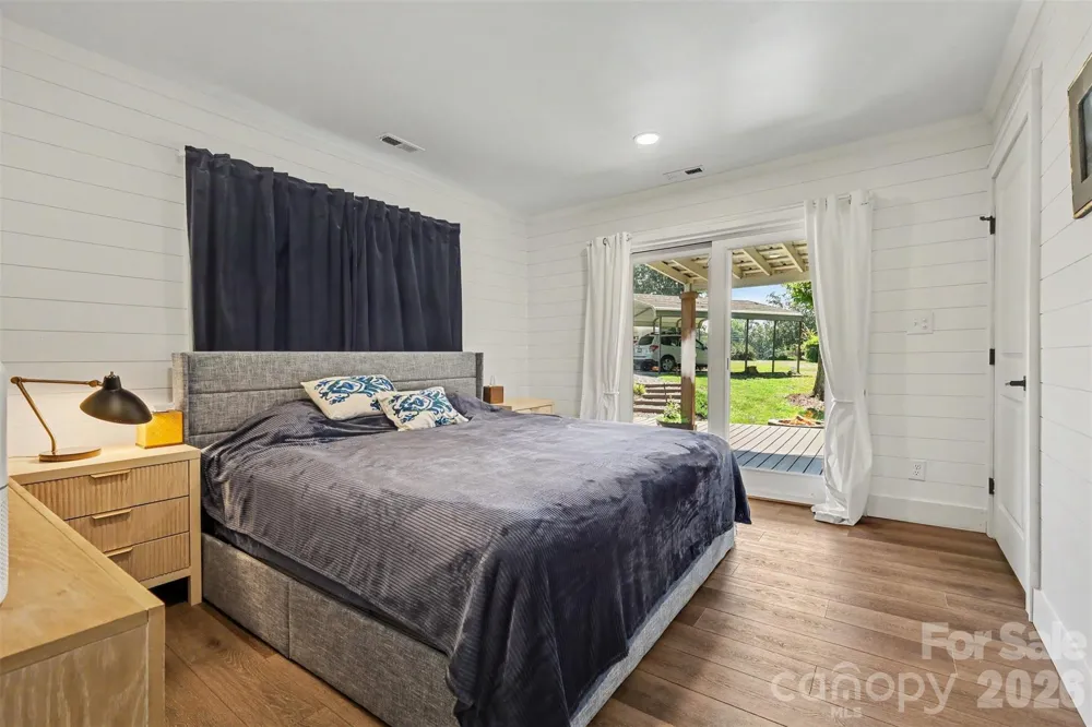 801 W Catawba Avenue Mount Holly, NC 28120