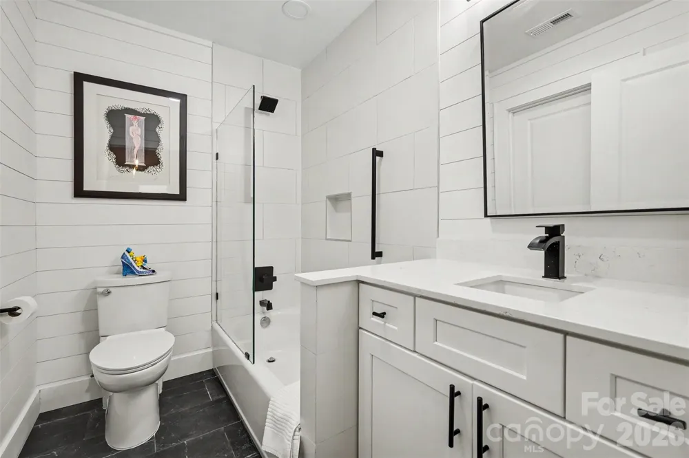 801 W Catawba Avenue Mount Holly, NC 28120