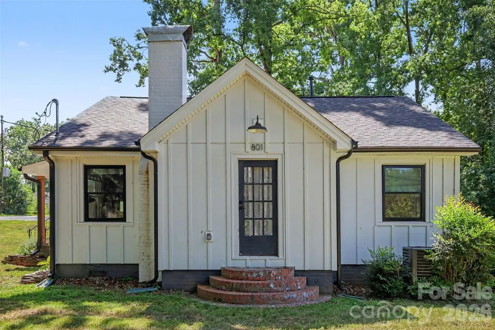 801 W Catawba Avenue Mount Holly, NC 28120