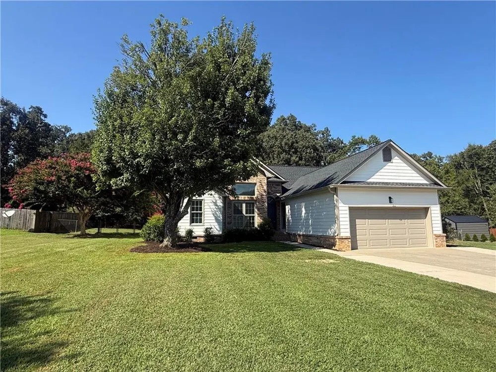 132 Ashley Terrace SE Calhoun, GA 30701