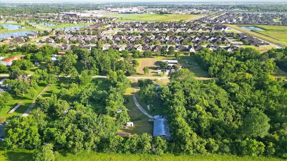 7041 Pollard Drive Manvel, TX 77578
