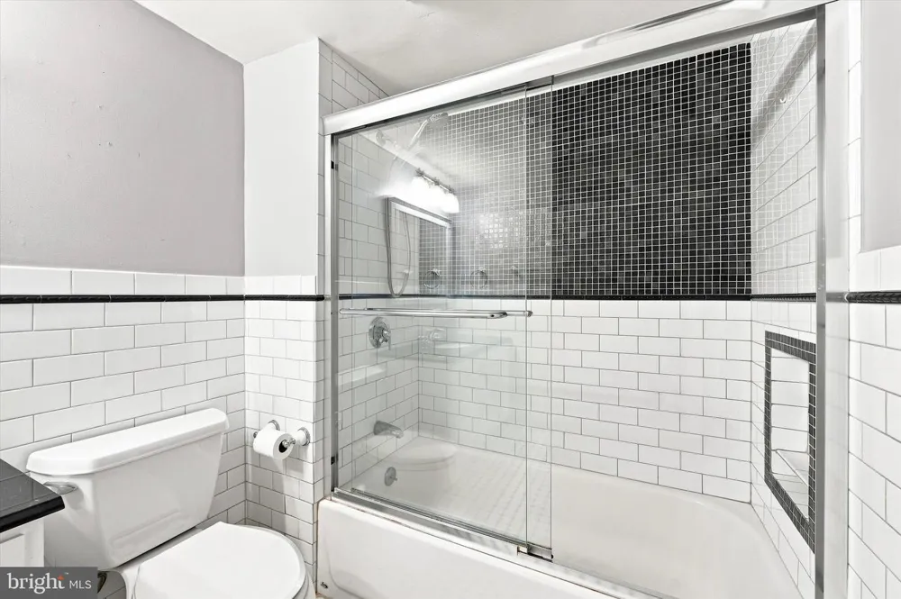 1919 CHESTNUT STREET #2703 Philadelphia, PA 19103