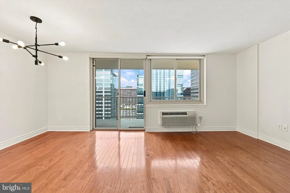 1919 CHESTNUT STREET #2703 Philadelphia, PA 19103