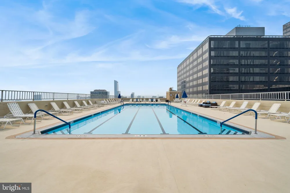 1919 CHESTNUT STREET #2703 Philadelphia, PA 19103