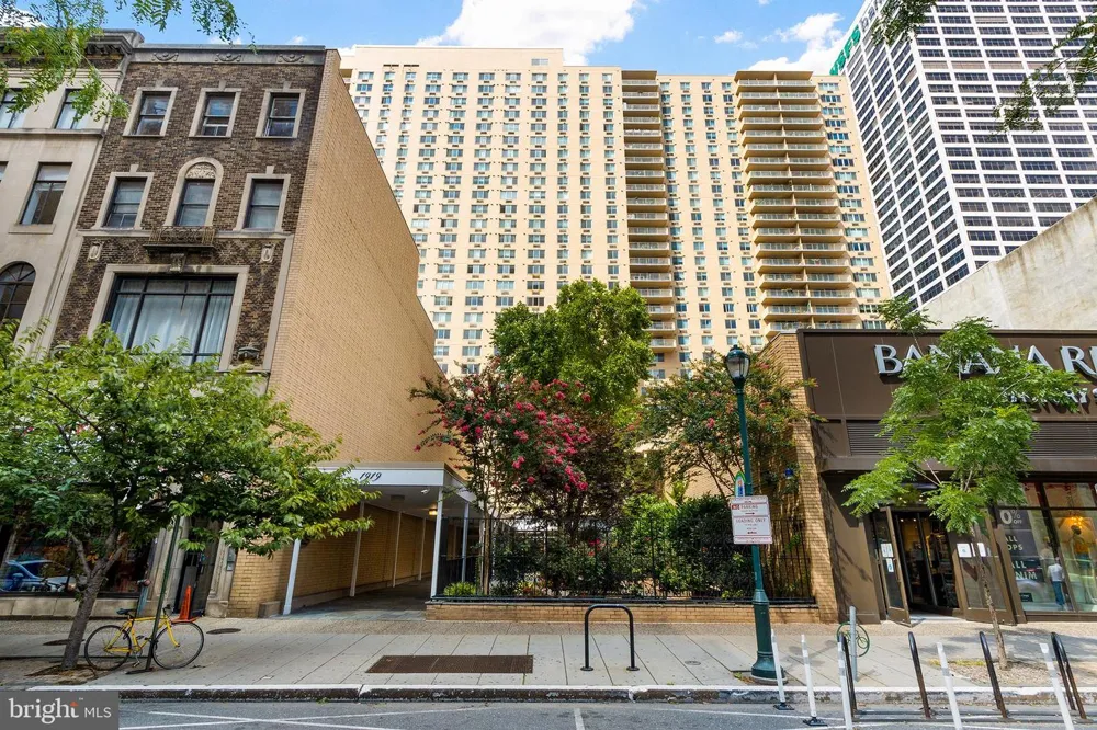 1919 CHESTNUT STREET #2703 Philadelphia, PA 19103