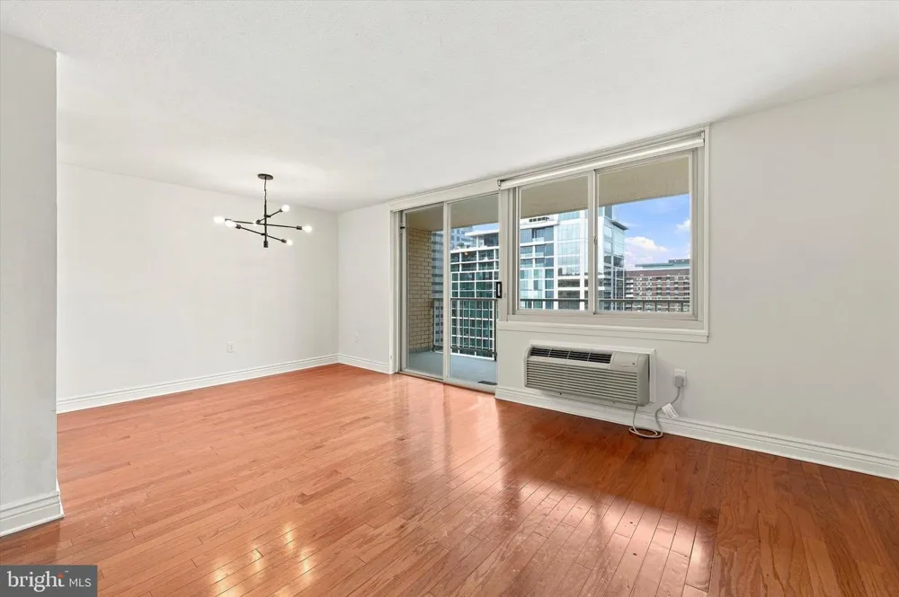 1919 CHESTNUT STREET #2703 Philadelphia, PA 19103