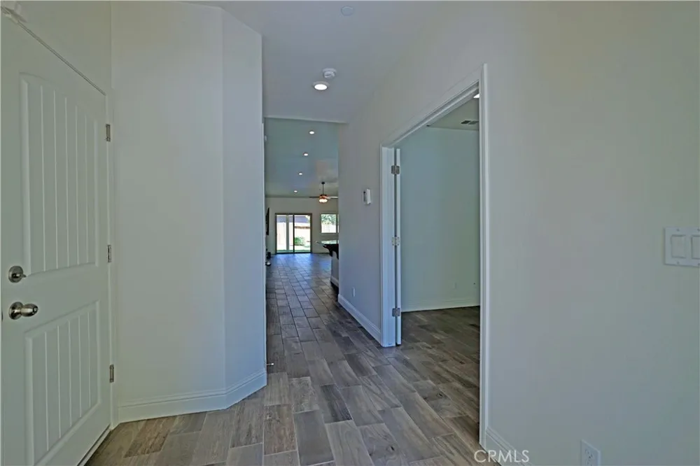 10118 Alondra Dr Bakersfield, CA 93311