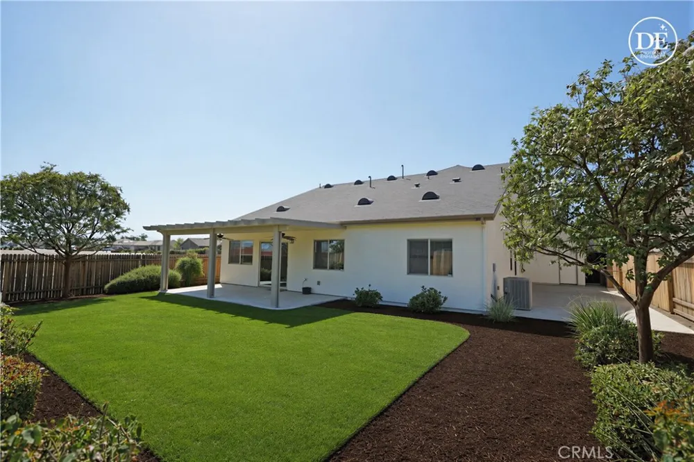 10118 Alondra Dr Bakersfield, CA 93311