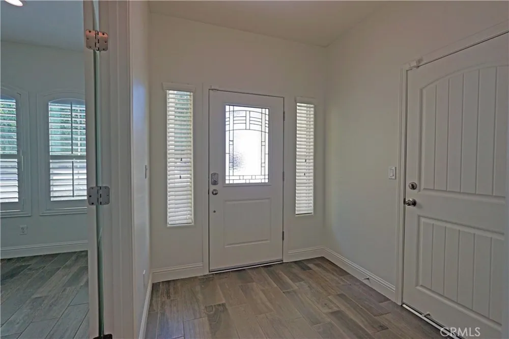 10118 Alondra Dr Bakersfield, CA 93311