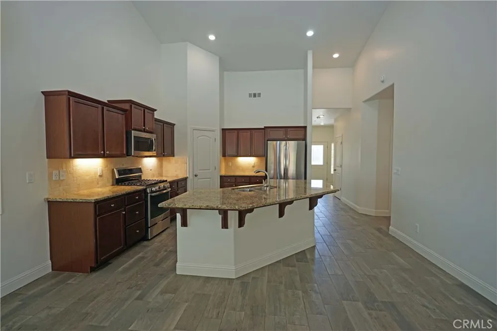 10118 Alondra Dr Bakersfield, CA 93311