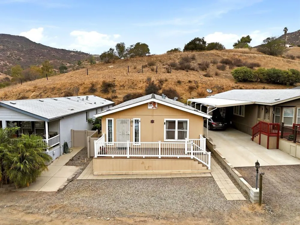 1631 Harbison Canyon Road #47 El Cajon, CA 92019
