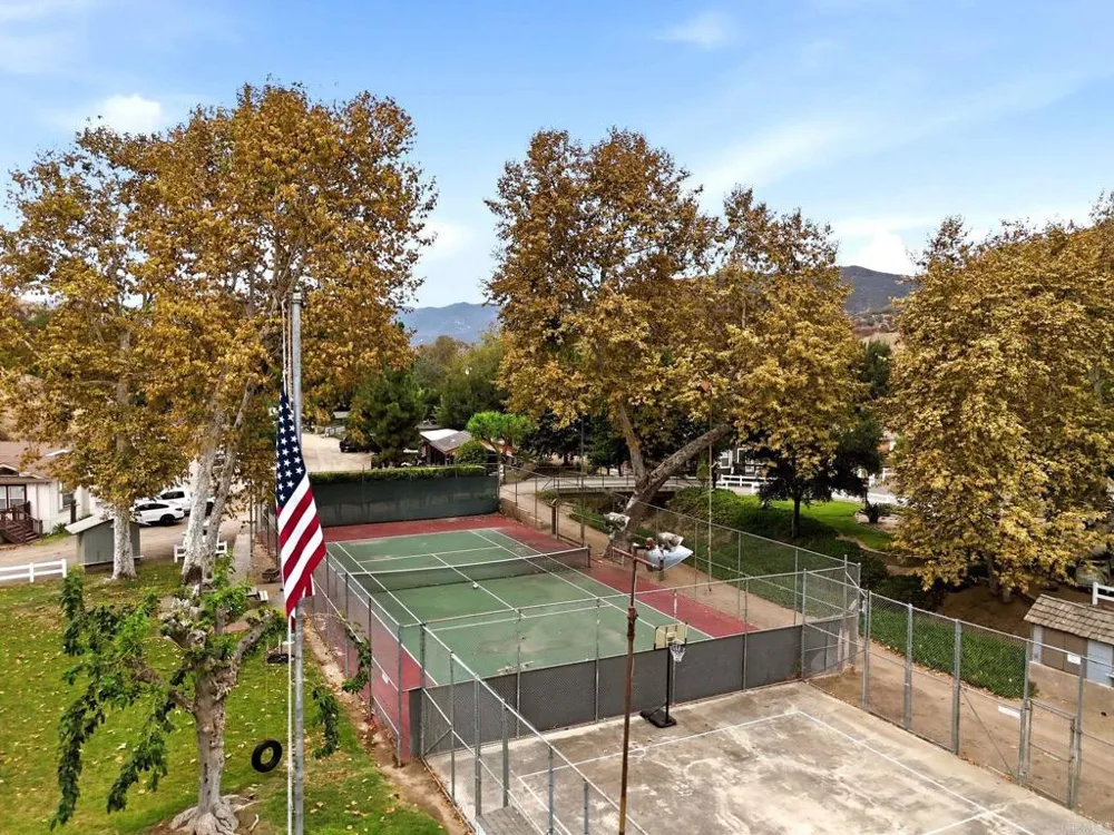 1631 Harbison Canyon Road #47 El Cajon, CA 92019