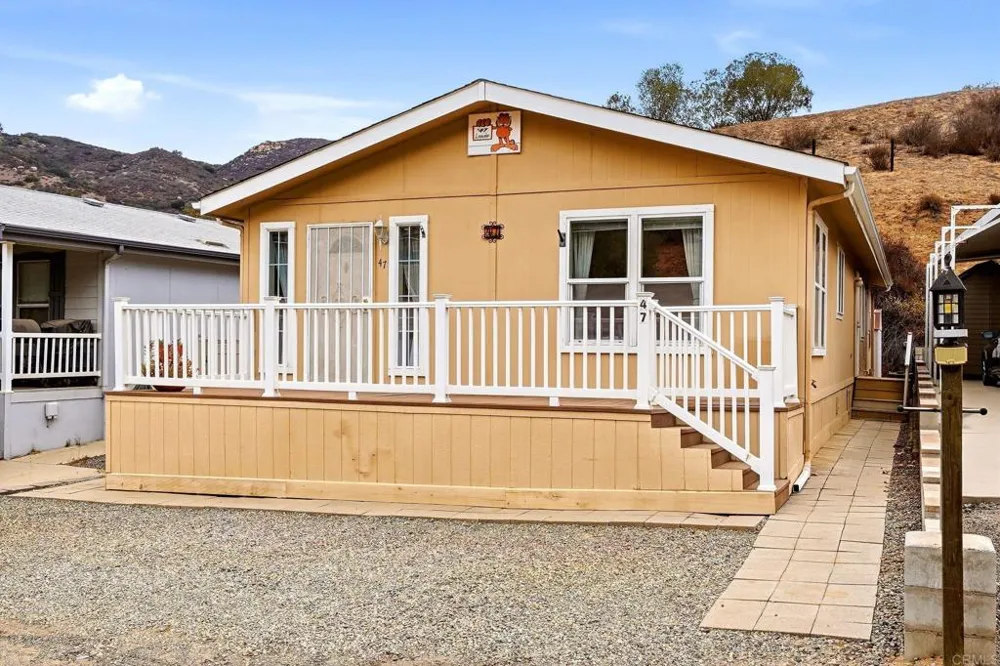 1631 Harbison Canyon Road #47 El Cajon, CA 92019