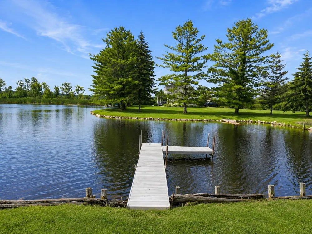 11243 Wynns Road Pinckney, MI 48169