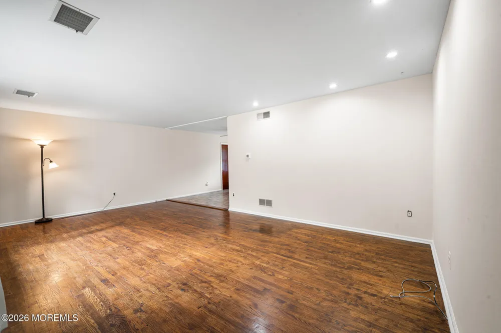 574 Henry Street Jackson, NJ 08527