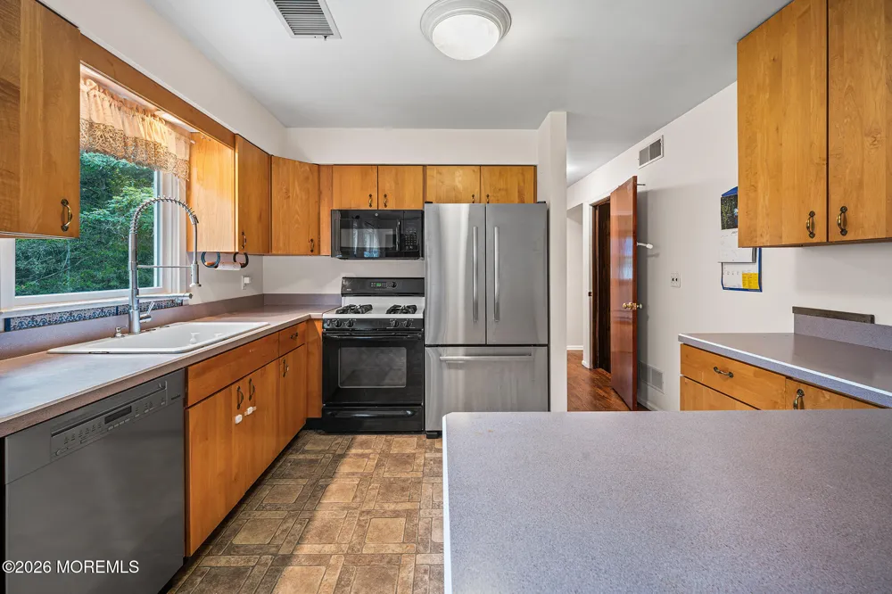 574 Henry Street Jackson, NJ 08527