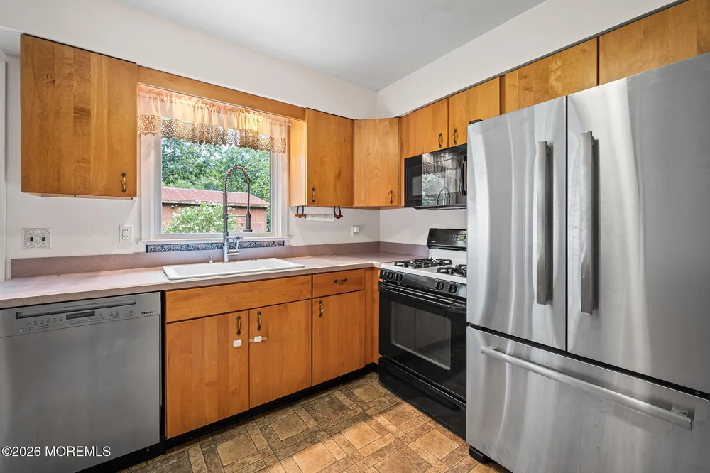 574 Henry Street Jackson, NJ 08527