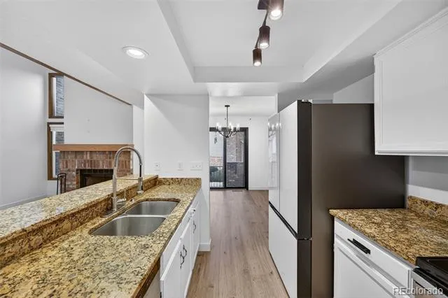 4110 S Evanston Circle #B Aurora, CO 80014