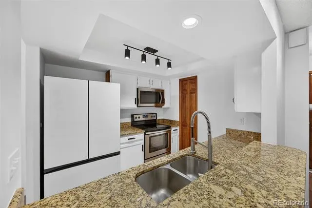 4110 S Evanston Circle #B Aurora, CO 80014