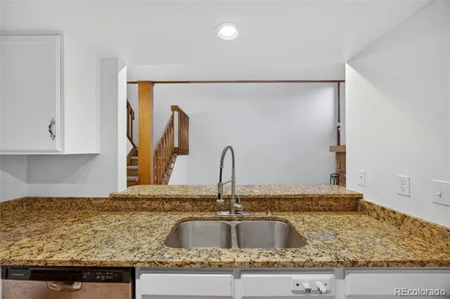 4110 S Evanston Circle #B Aurora, CO 80014
