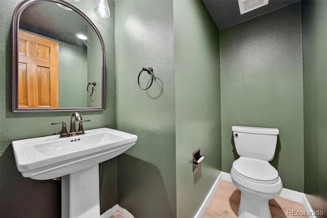 4110 S Evanston Circle #B Aurora, CO 80014