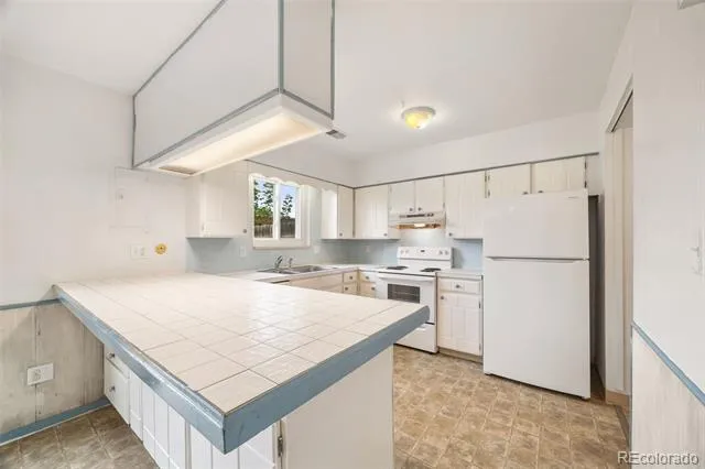 5589 S Lowell Boulevard Littleton, CO 80123