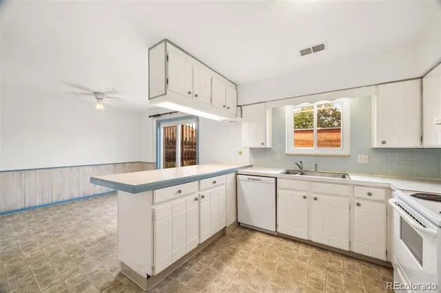 5589 S Lowell Boulevard Littleton, CO 80123