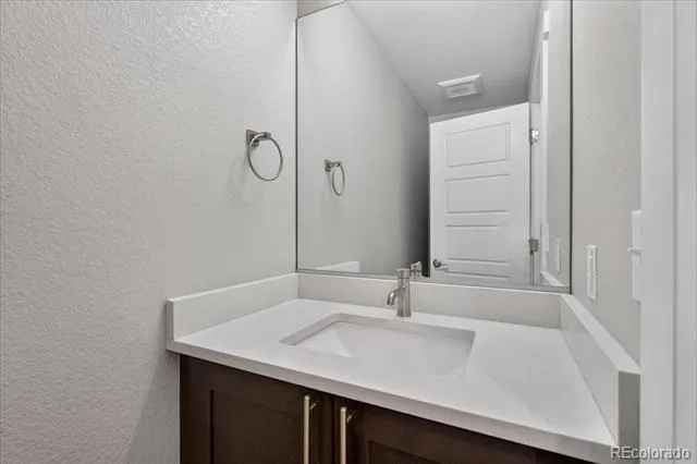 2809 W Parkside Place Denver, CO 80221