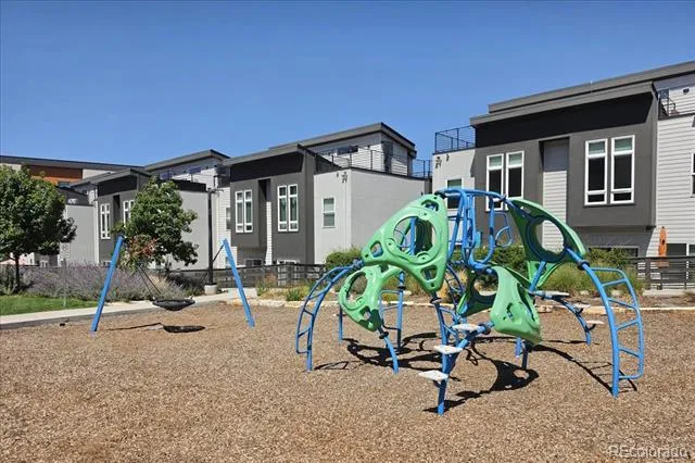 2809 W Parkside Place Denver, CO 80221