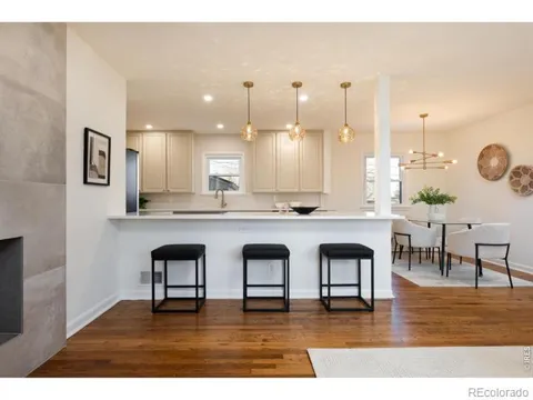 6 Sunset Circle