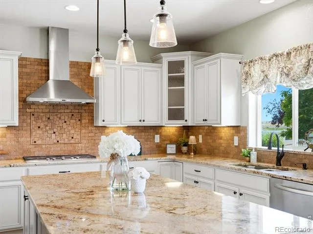 5035 Peregrine Road Dacono, CO 80514