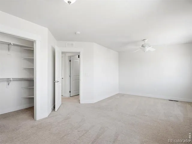 5035 Peregrine Road Dacono, CO 80514