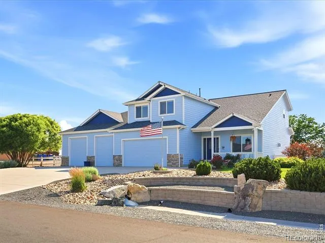 5035 Peregrine Road Dacono, CO 80514