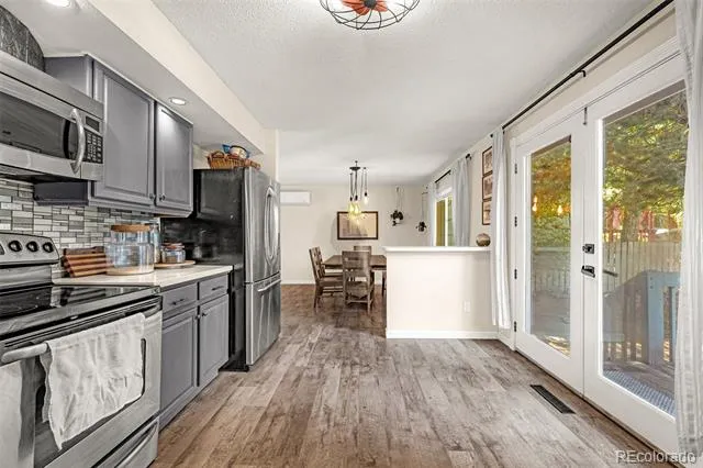 3854 Deepgreen Lane Colorado Springs, CO 80917