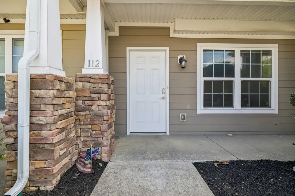 112 Cobblestone Place Dr Goodlettsville, TN 37072