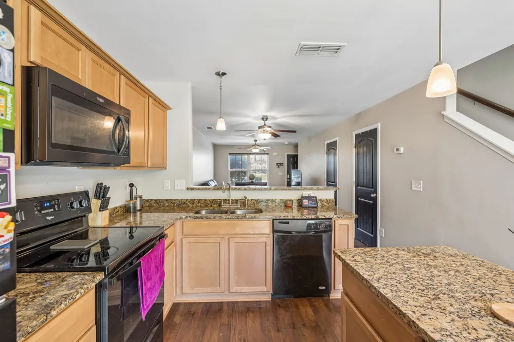112 Cobblestone Place Dr Goodlettsville, TN 37072