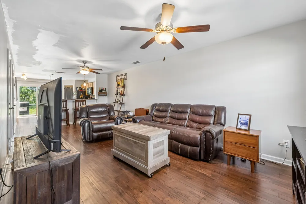 112 Cobblestone Place Dr Goodlettsville, TN 37072