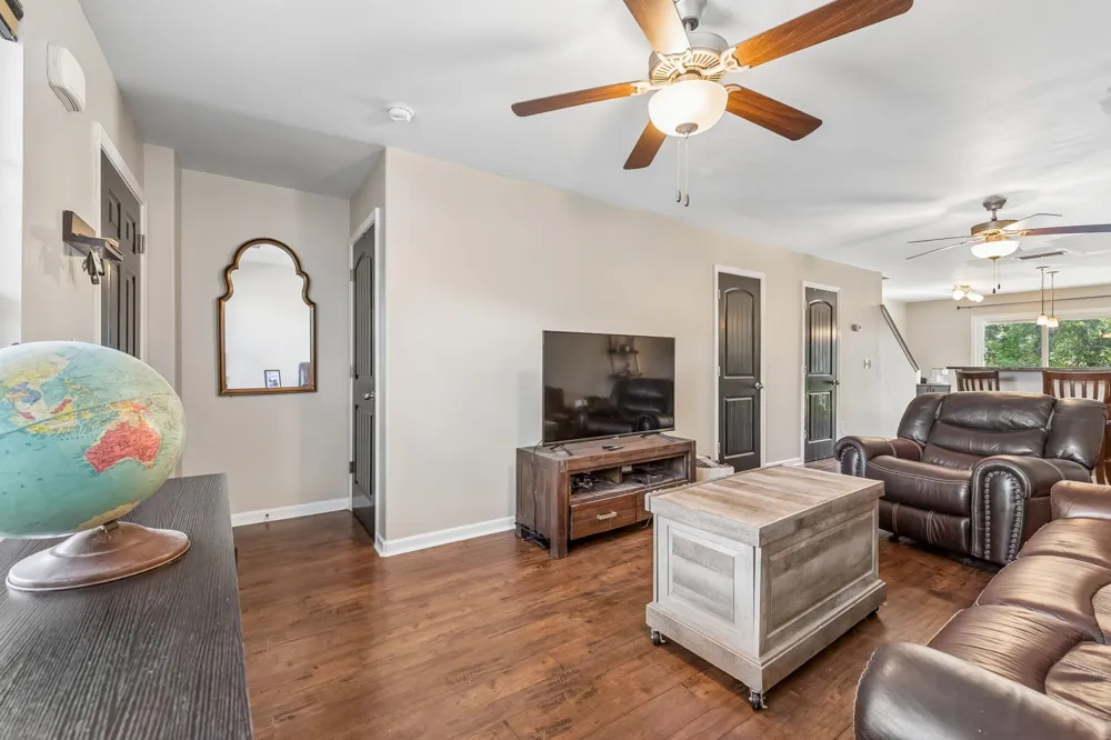 112 Cobblestone Place Dr Goodlettsville, TN 37072