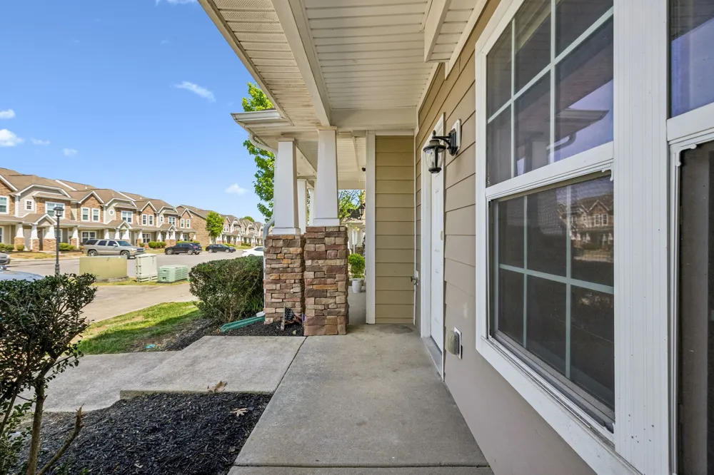112 Cobblestone Place Dr Goodlettsville, TN 37072