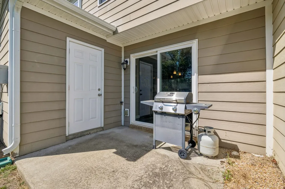 112 Cobblestone Place Dr Goodlettsville, TN 37072