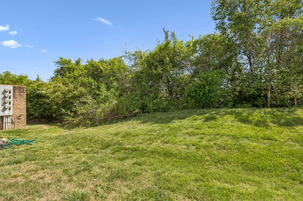 112 Cobblestone Place Dr Goodlettsville, TN 37072