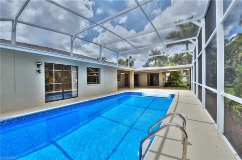 3603 SE 18th Place