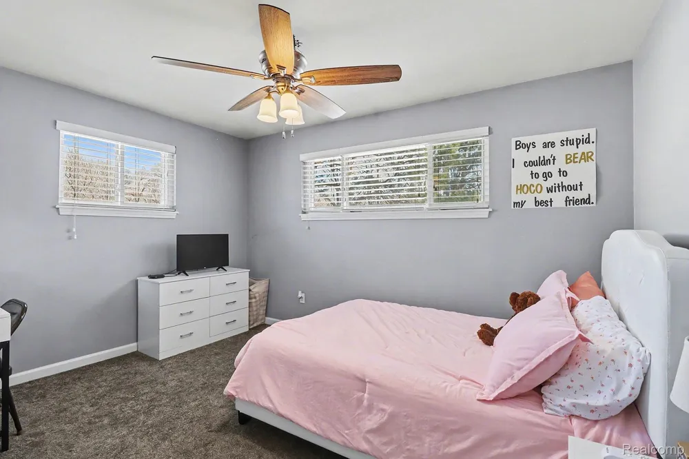 5060 Tahquamenon Trail Flushing Charter Township, MI 48433