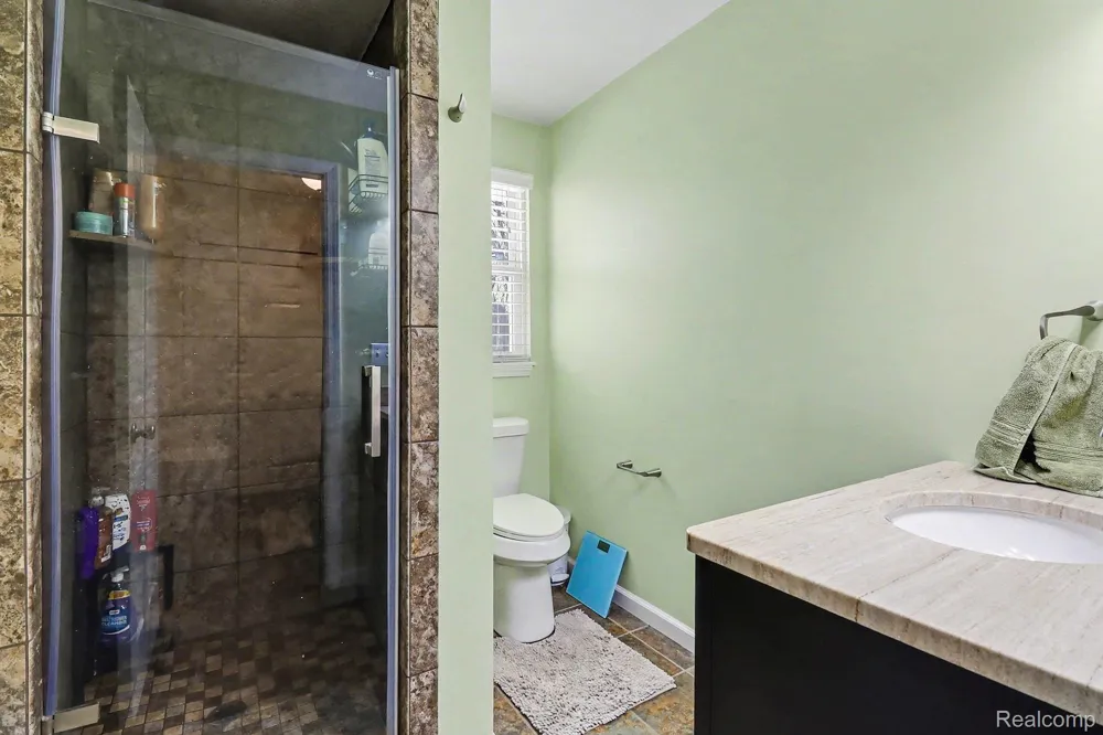 5060 Tahquamenon Trail Flushing Charter Township, MI 48433