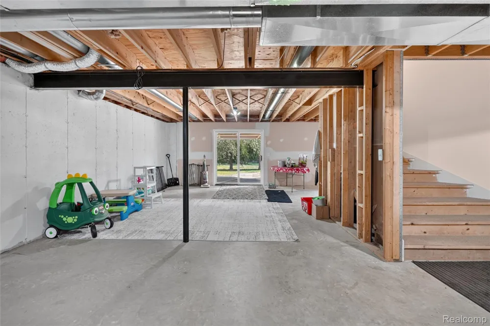 8805 Pebble Creek Drive Hamburg Township, MI 48169