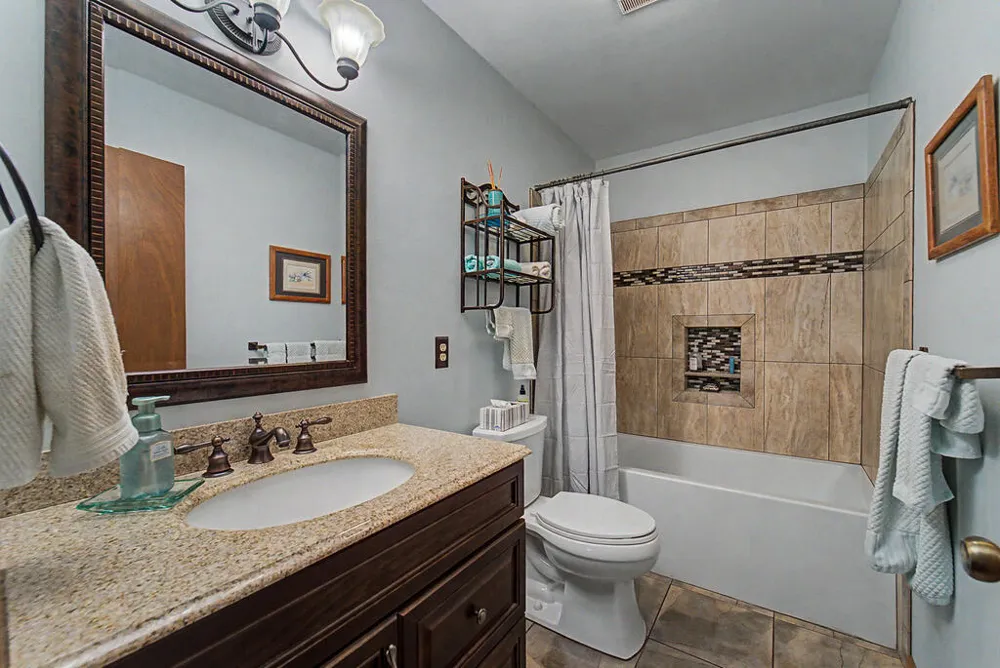 HOLLY TERRACE RD Franklin, NC 28734