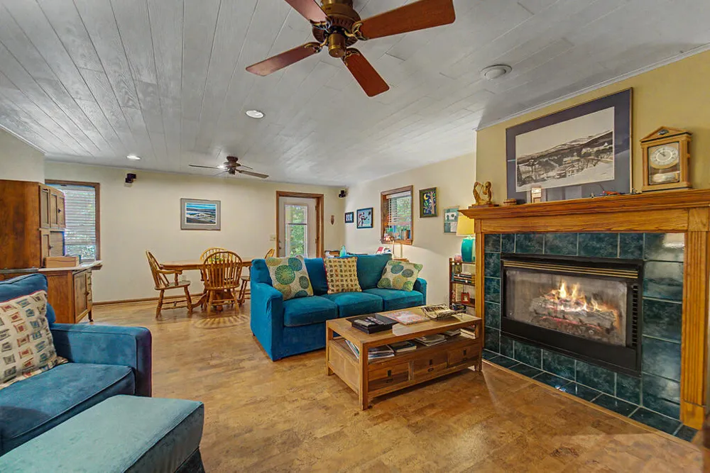 HOLLY TERRACE RD Franklin, NC 28734