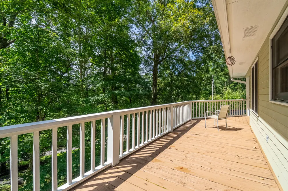 HOLLY TERRACE RD Franklin, NC 28734