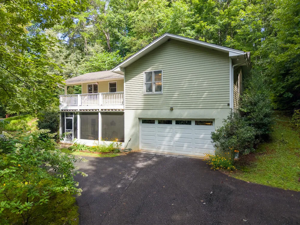 HOLLY TERRACE RD Franklin, NC 28734