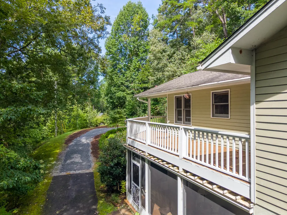HOLLY TERRACE RD Franklin, NC 28734